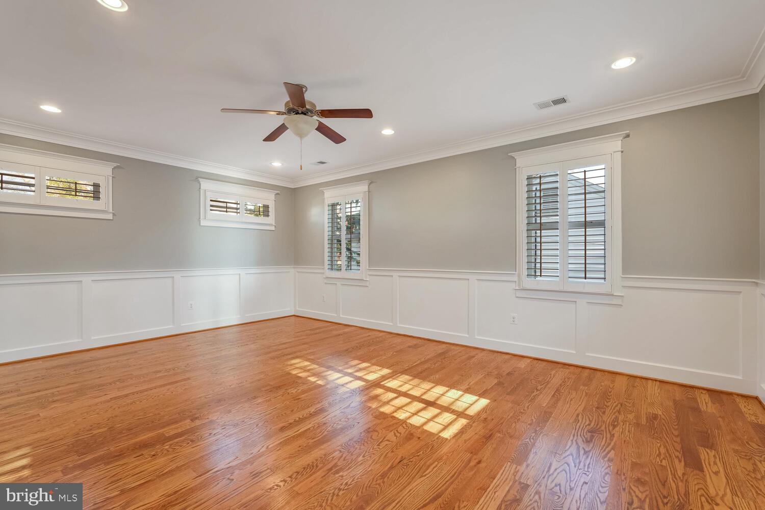 1125 N HARRISON STREET N