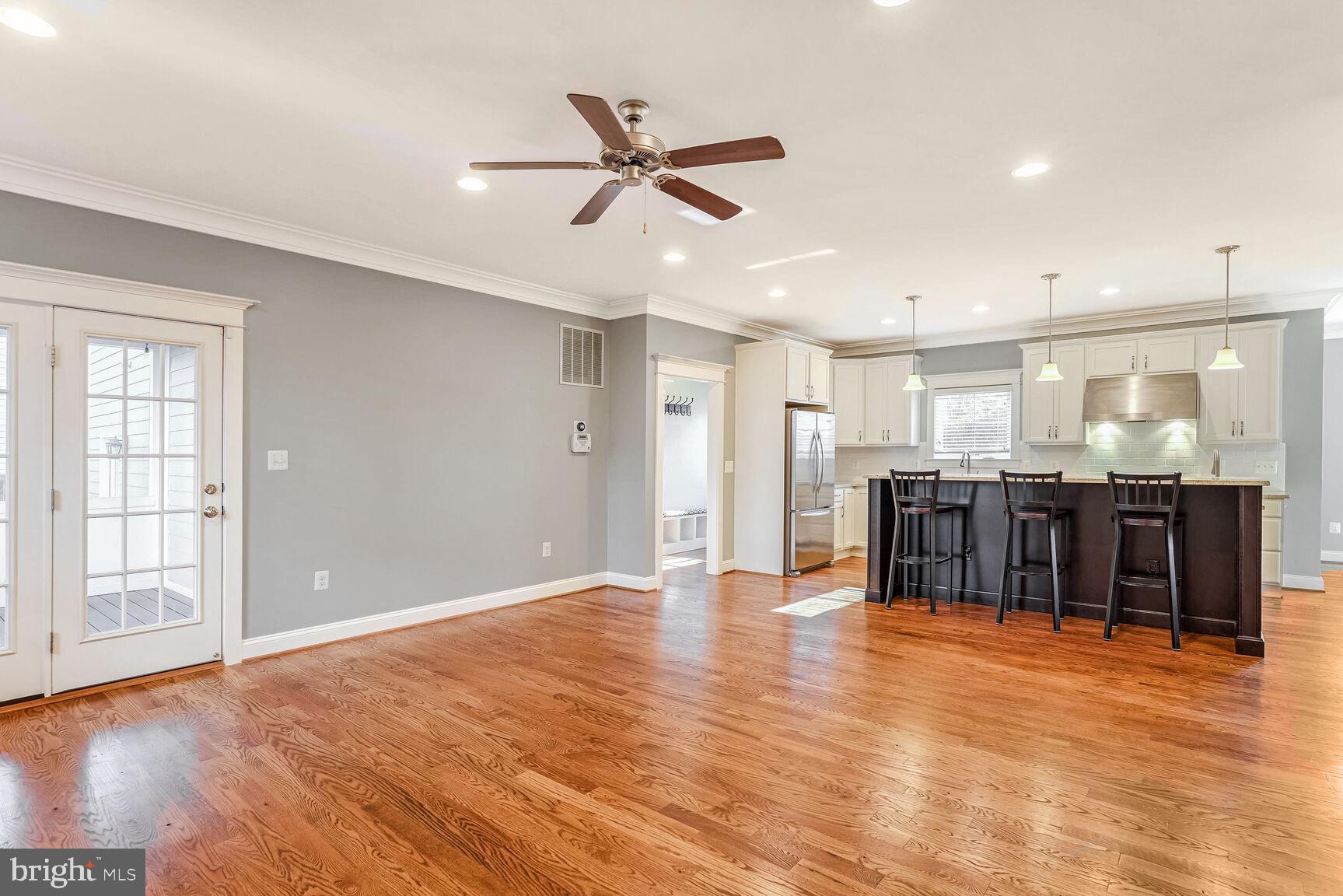 1125 N HARRISON STREET N