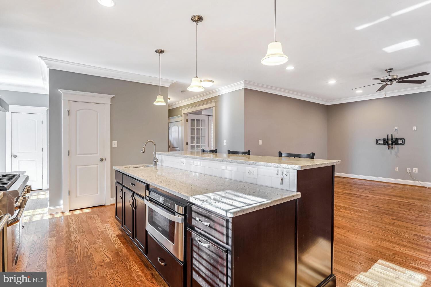 1125 N HARRISON STREET N