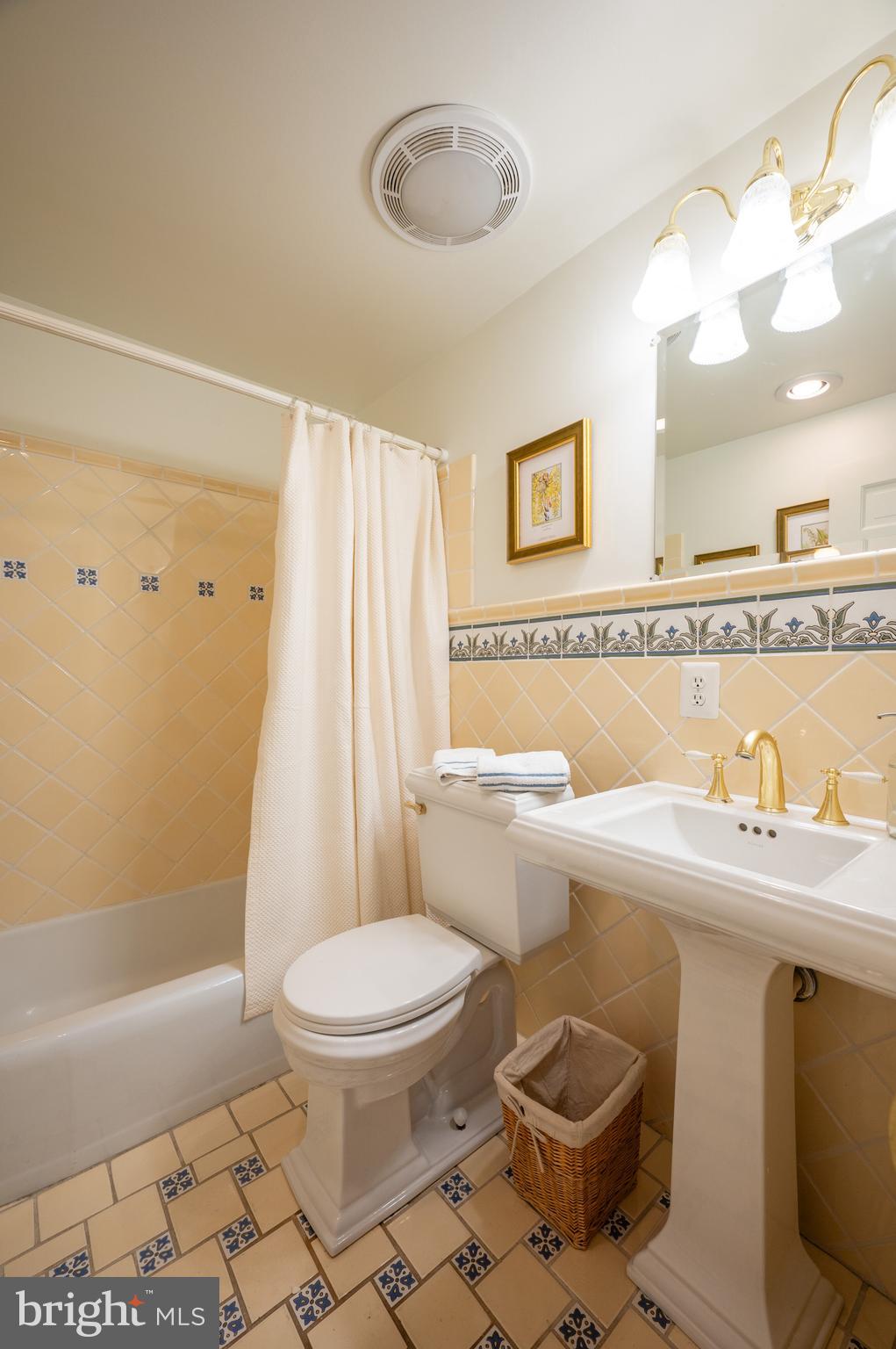 323 N ST ASAPH STREET