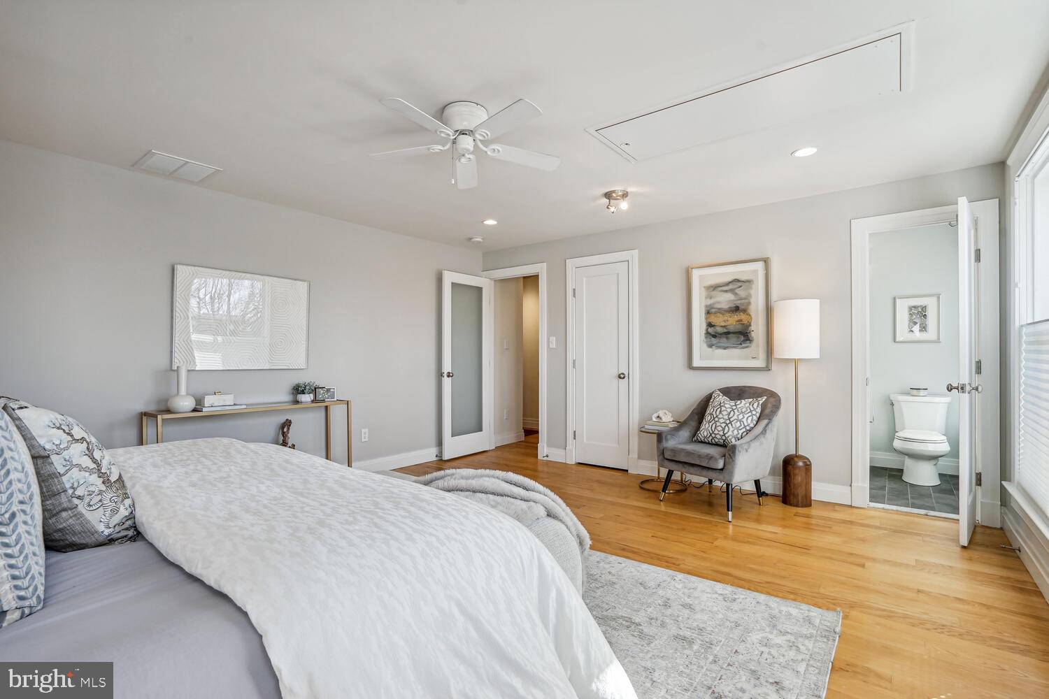 321 N COLUMBUS STREET