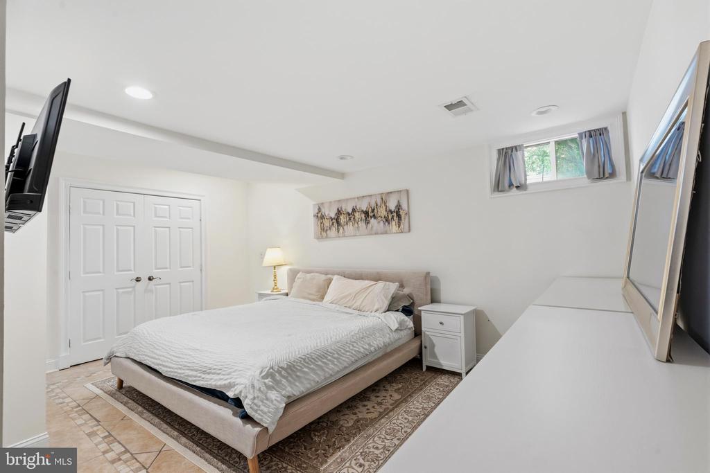 4106 FERN STREET