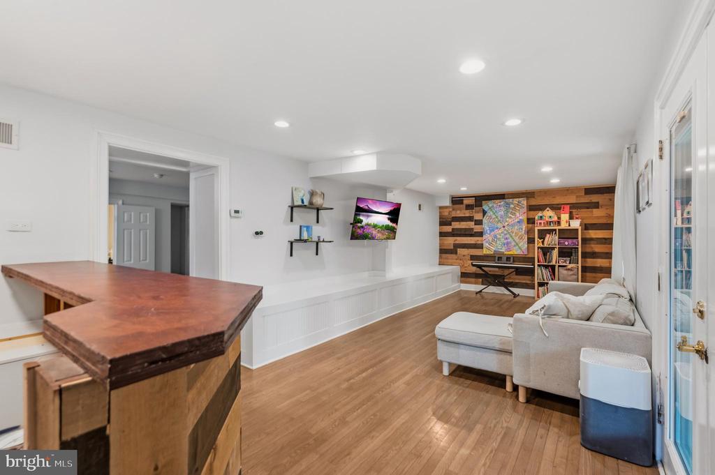 4106 FERN STREET