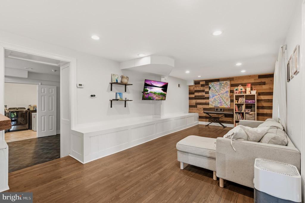 4106 FERN STREET