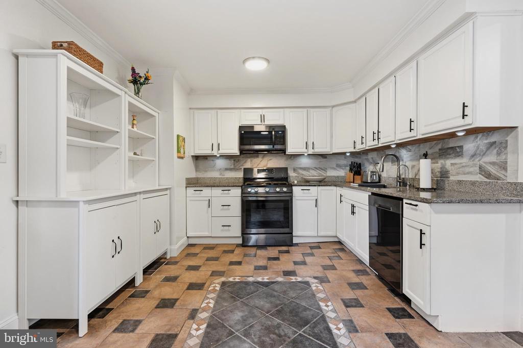 4106 FERN STREET