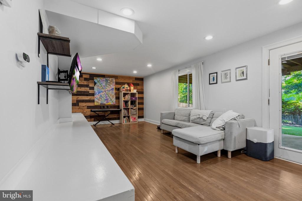 4106 FERN STREET