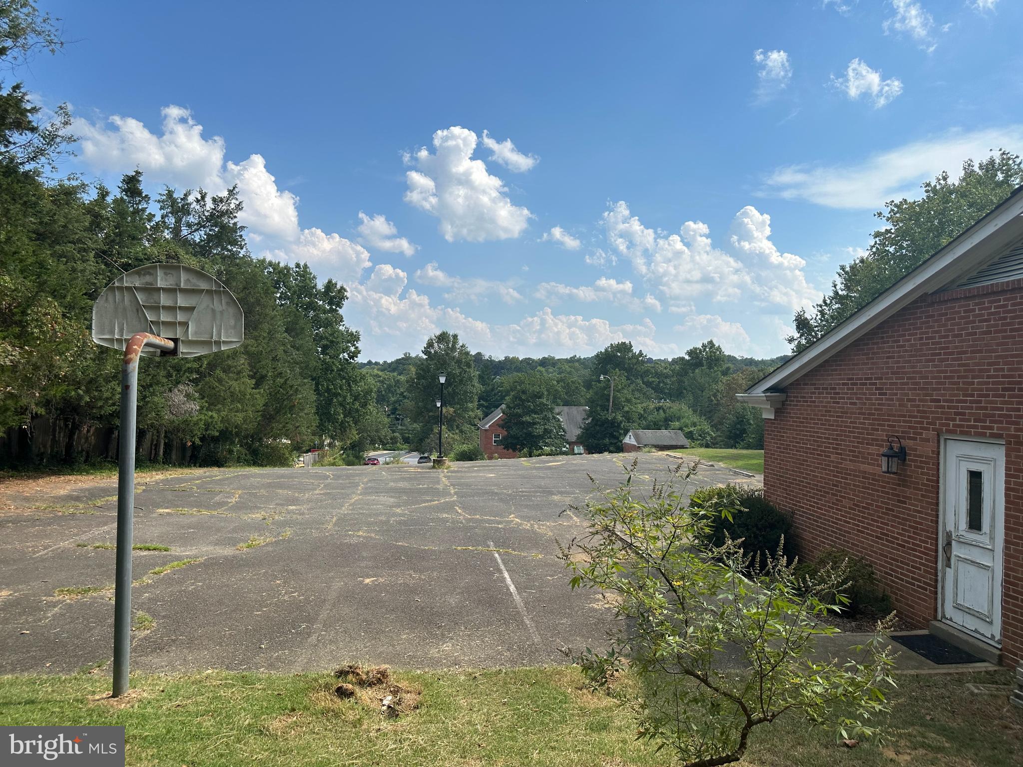 5940-5944 TELEGRAPH ROAD