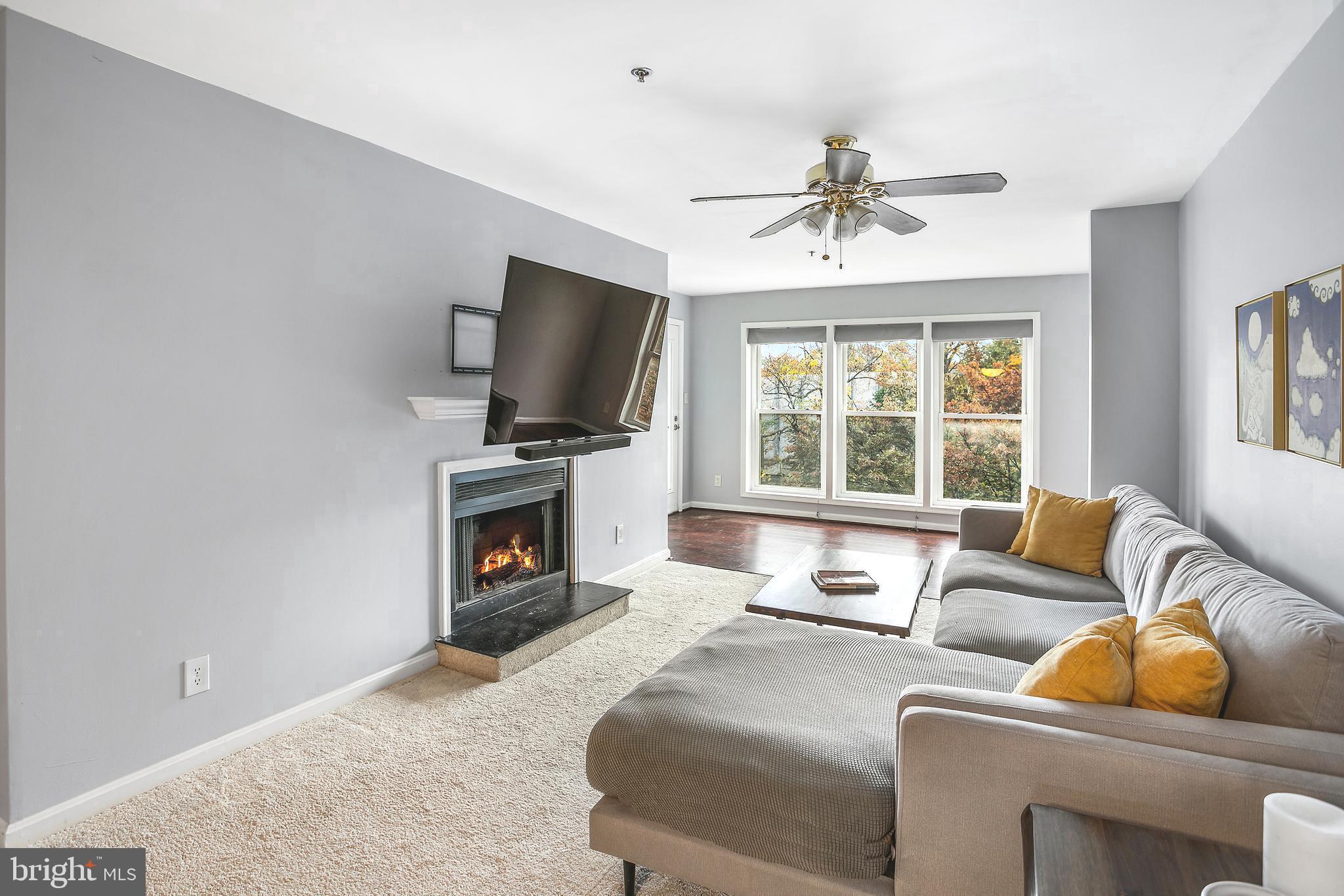 3179 SUMMIT SQUARE DRIVE 2-D2