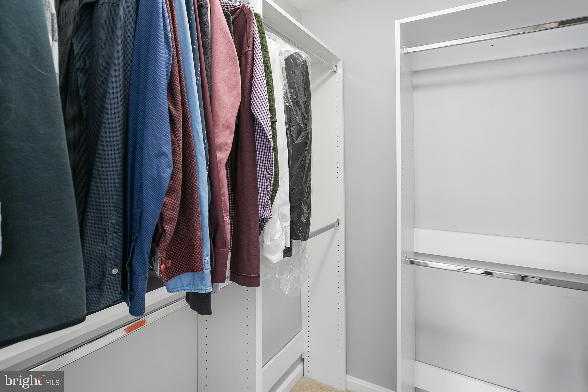 3179 SUMMIT SQUARE DRIVE 2-D2