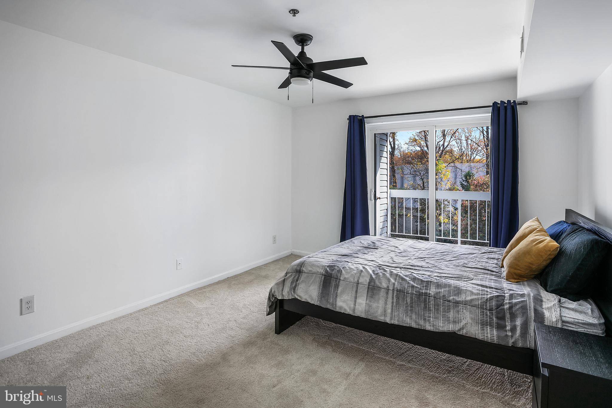 3179 SUMMIT SQUARE DRIVE 2-D2