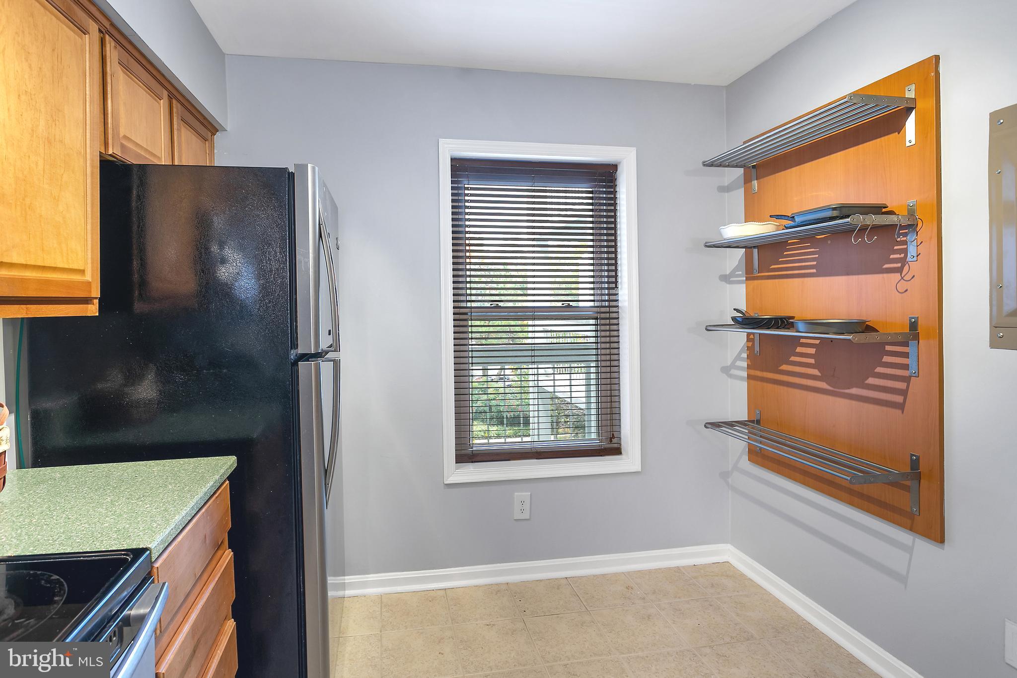 3179 SUMMIT SQUARE DRIVE 2-D2