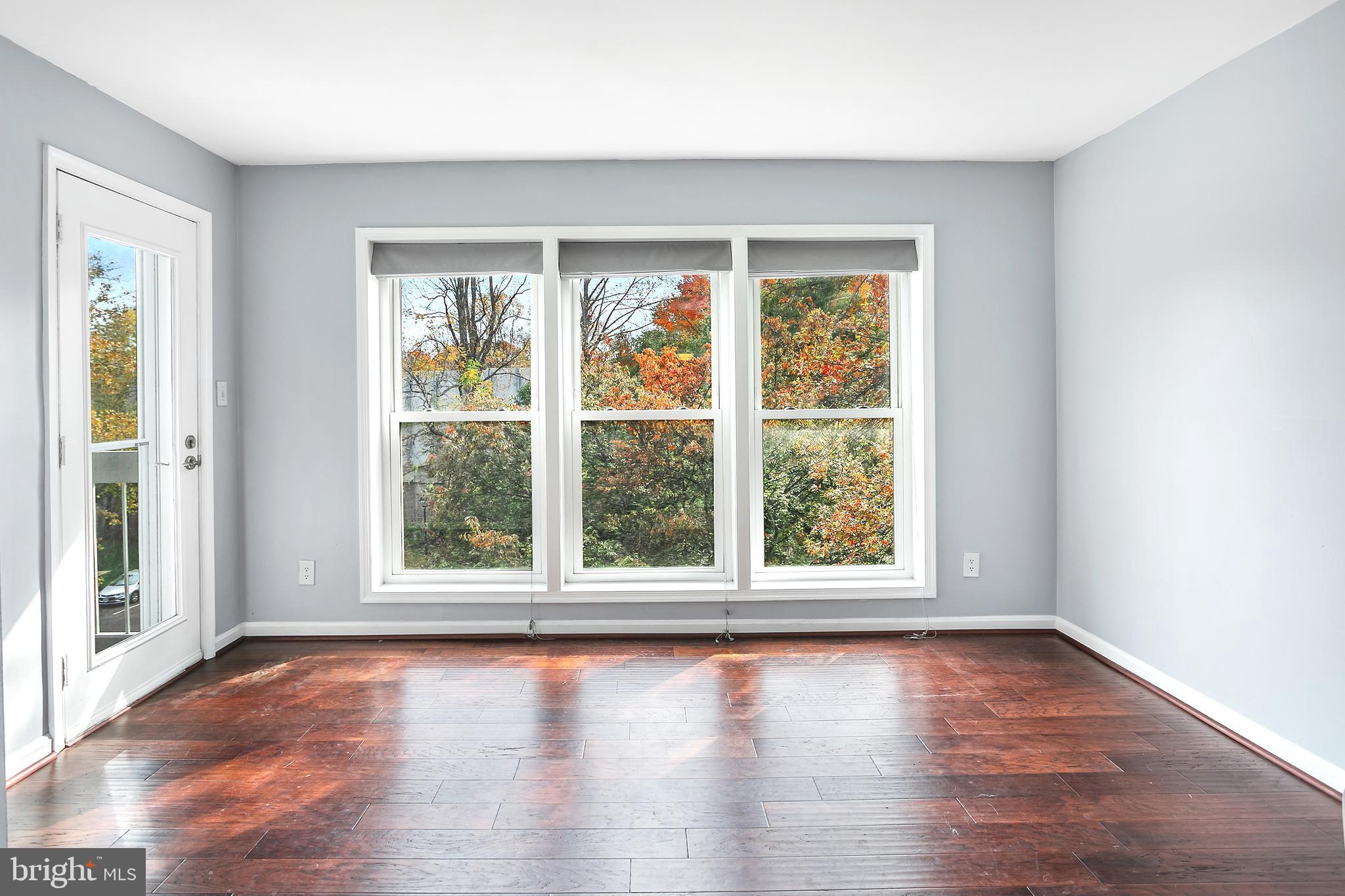 3179 SUMMIT SQUARE DRIVE 2-D2