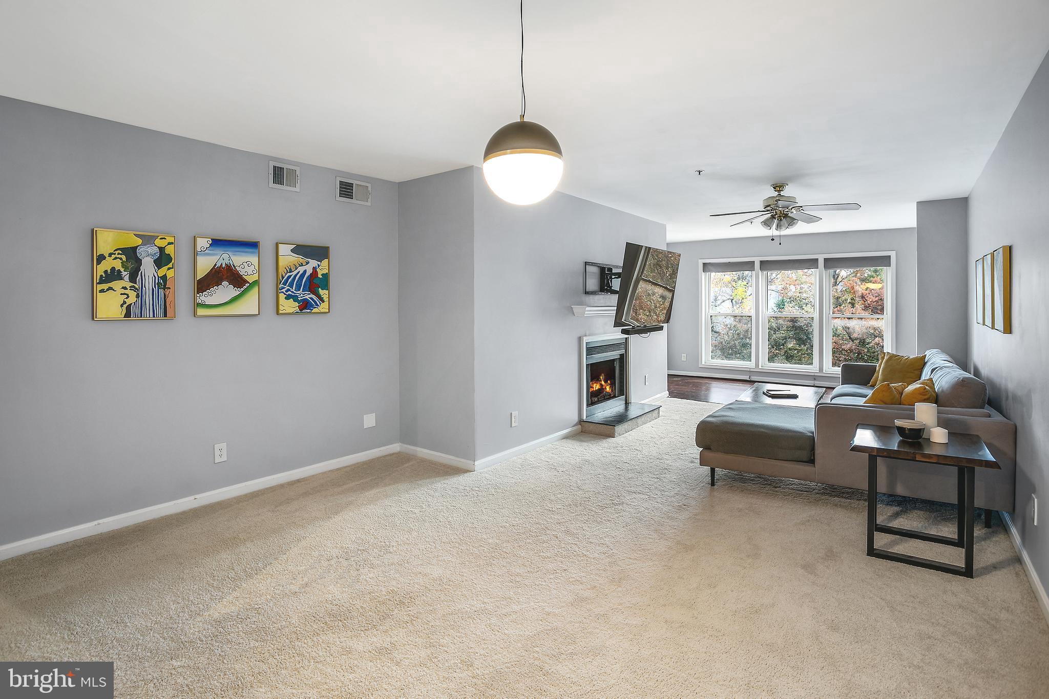 3179 SUMMIT SQUARE DRIVE 2-D2