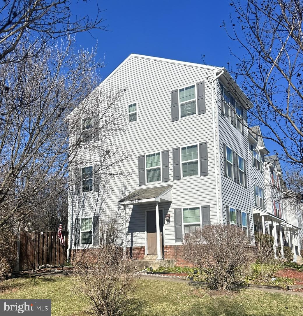 2542 PETER JEFFERSON LANE