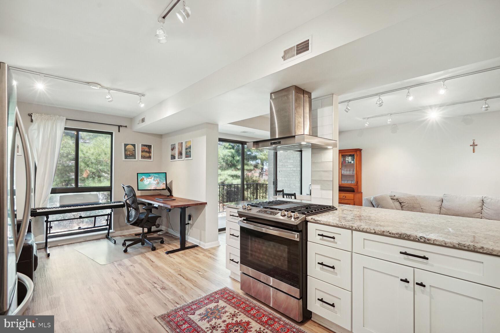 2073 ROYAL FERN COURT 11B