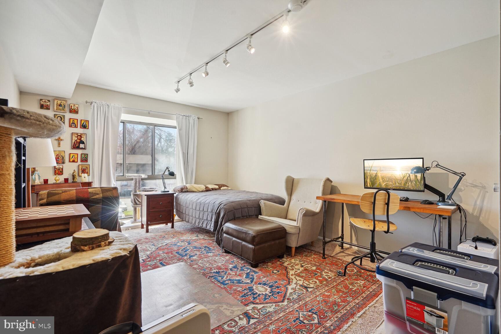 2073 ROYAL FERN COURT 11B