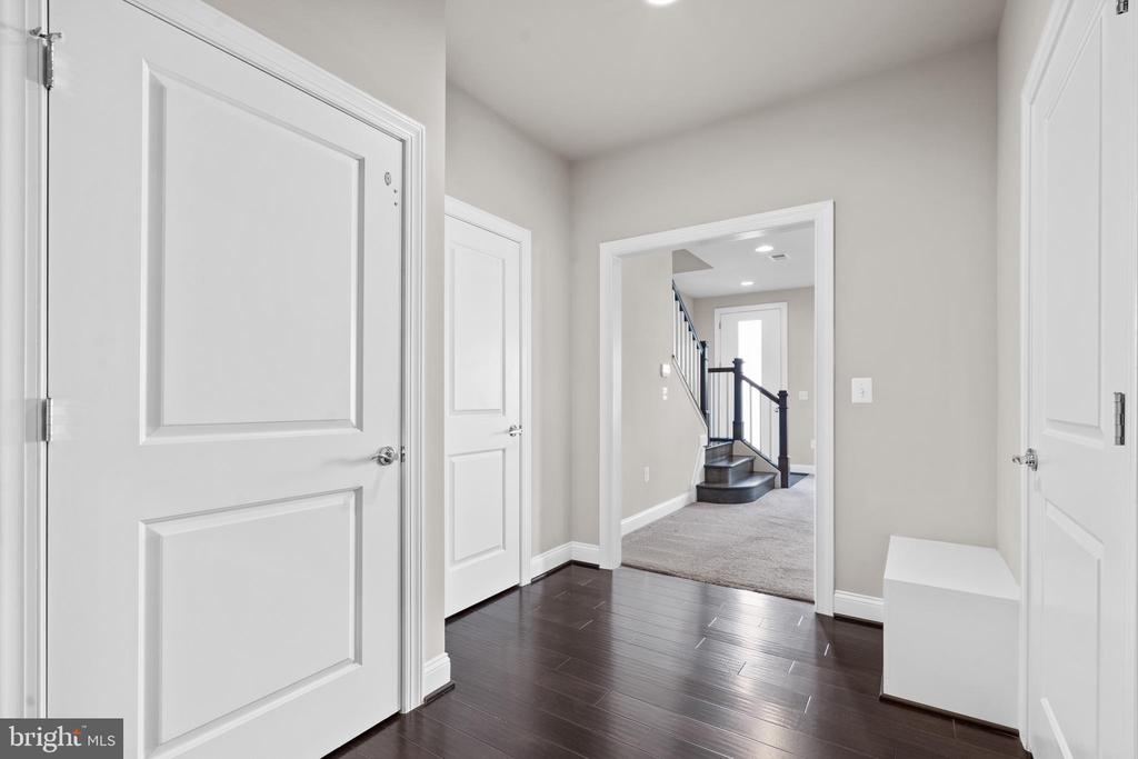 7841 OLIVET COURT