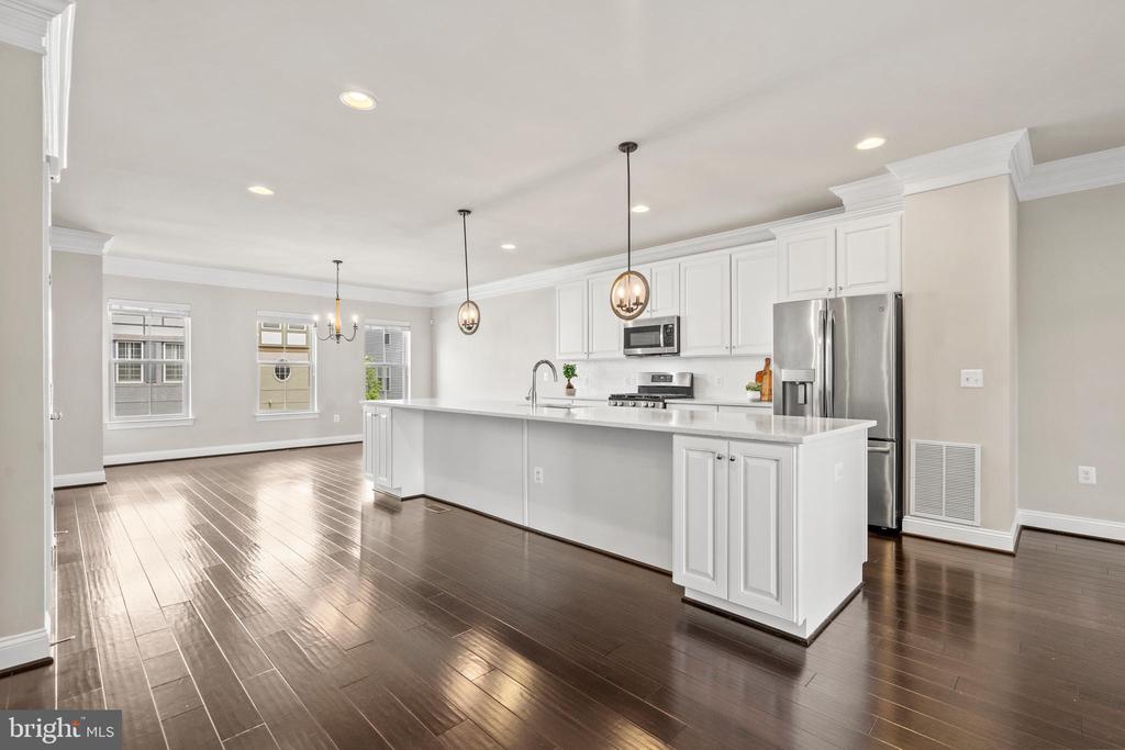 7841 OLIVET COURT