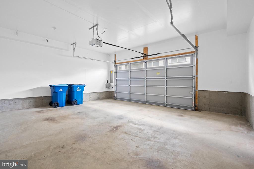 7841 OLIVET COURT