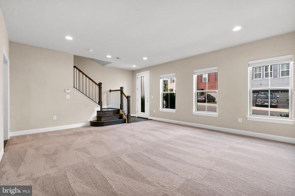 7841 OLIVET COURT