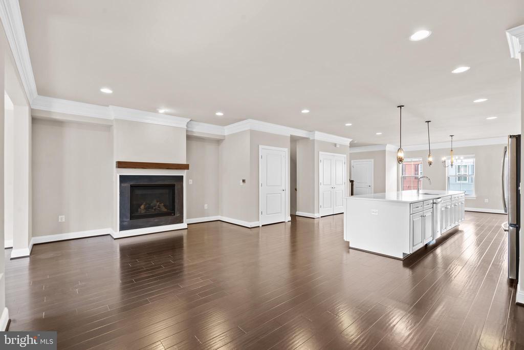 7841 OLIVET COURT