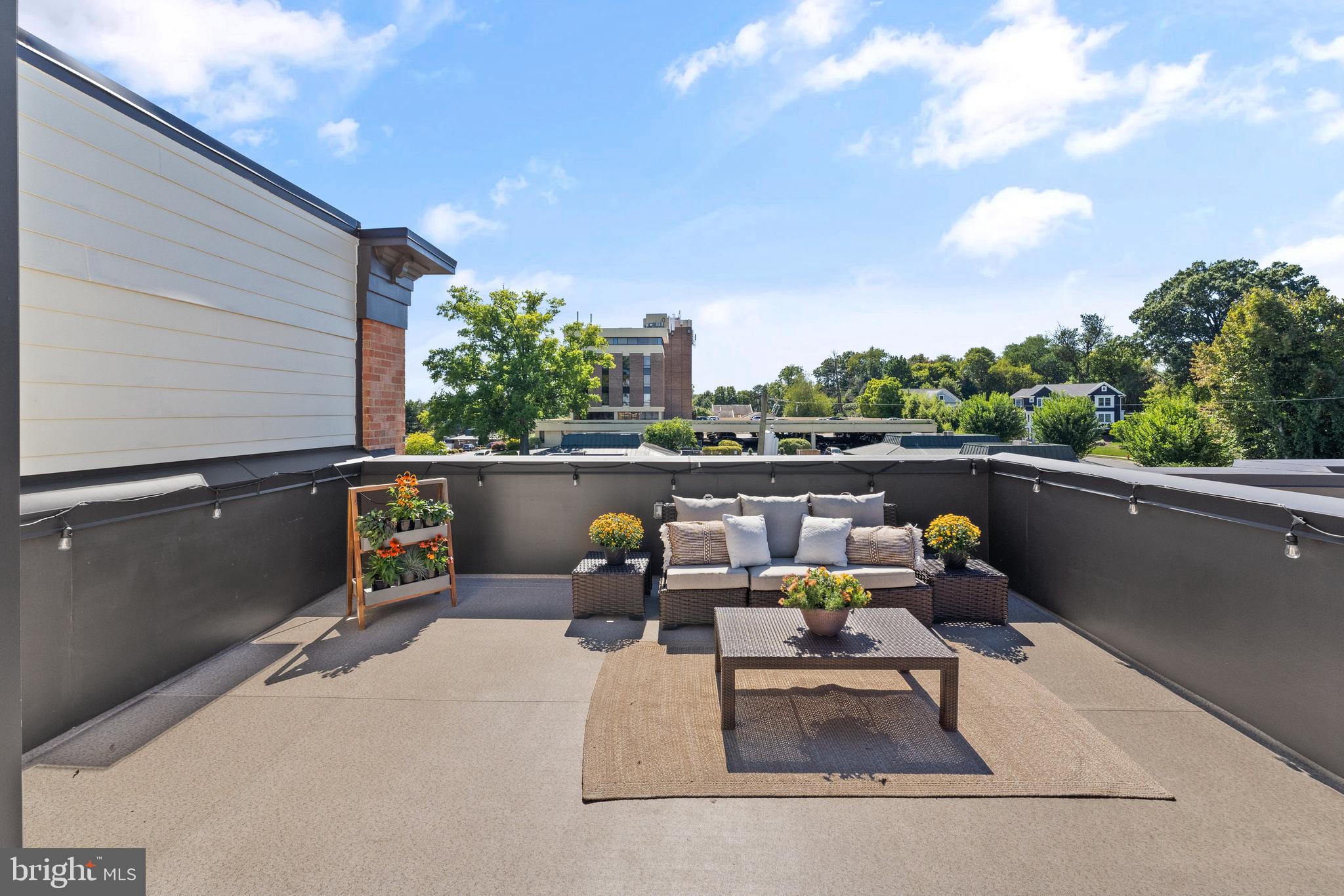 121 PLEASANT STREET NW 2