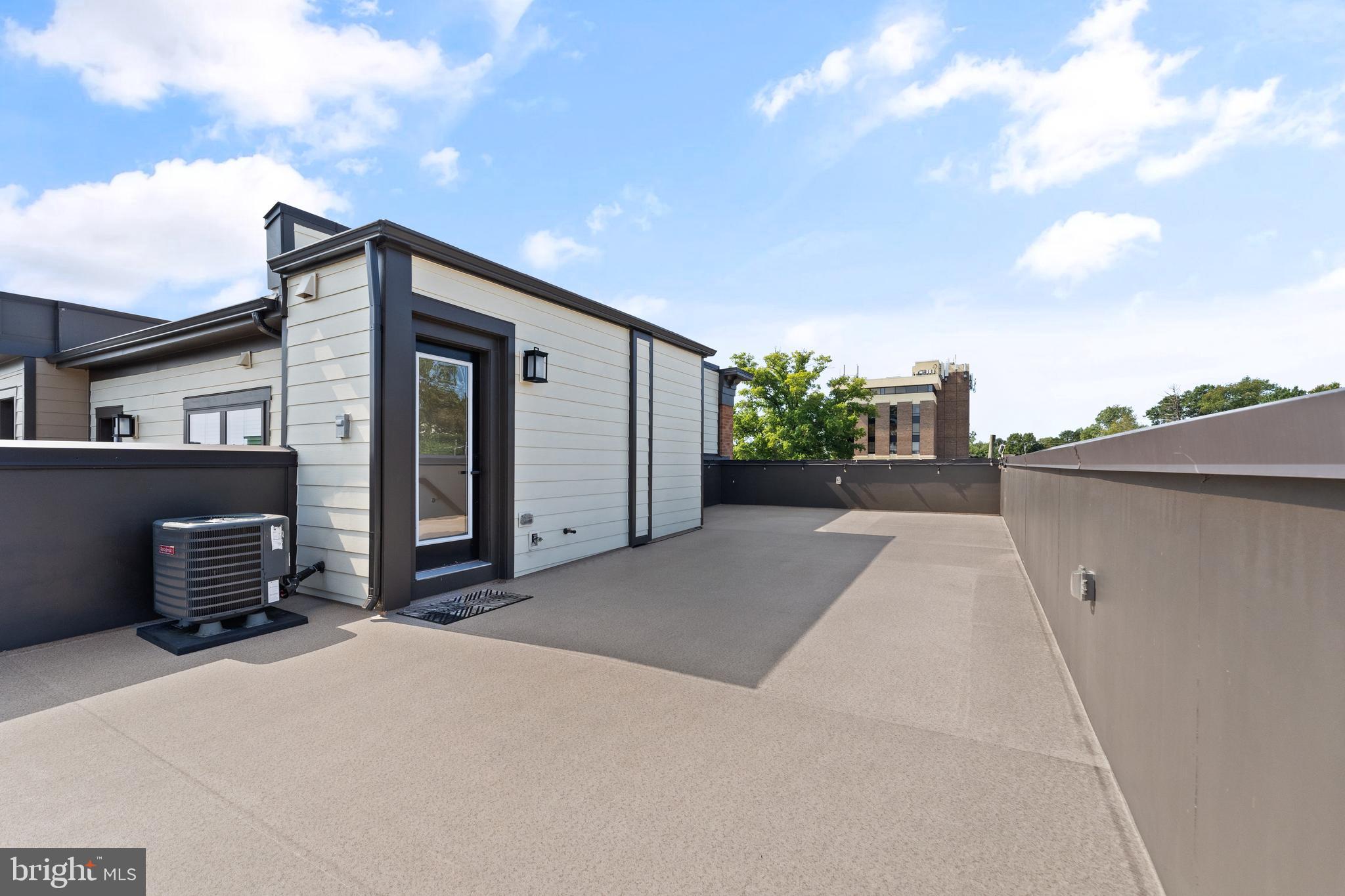 121 PLEASANT STREET NW 2