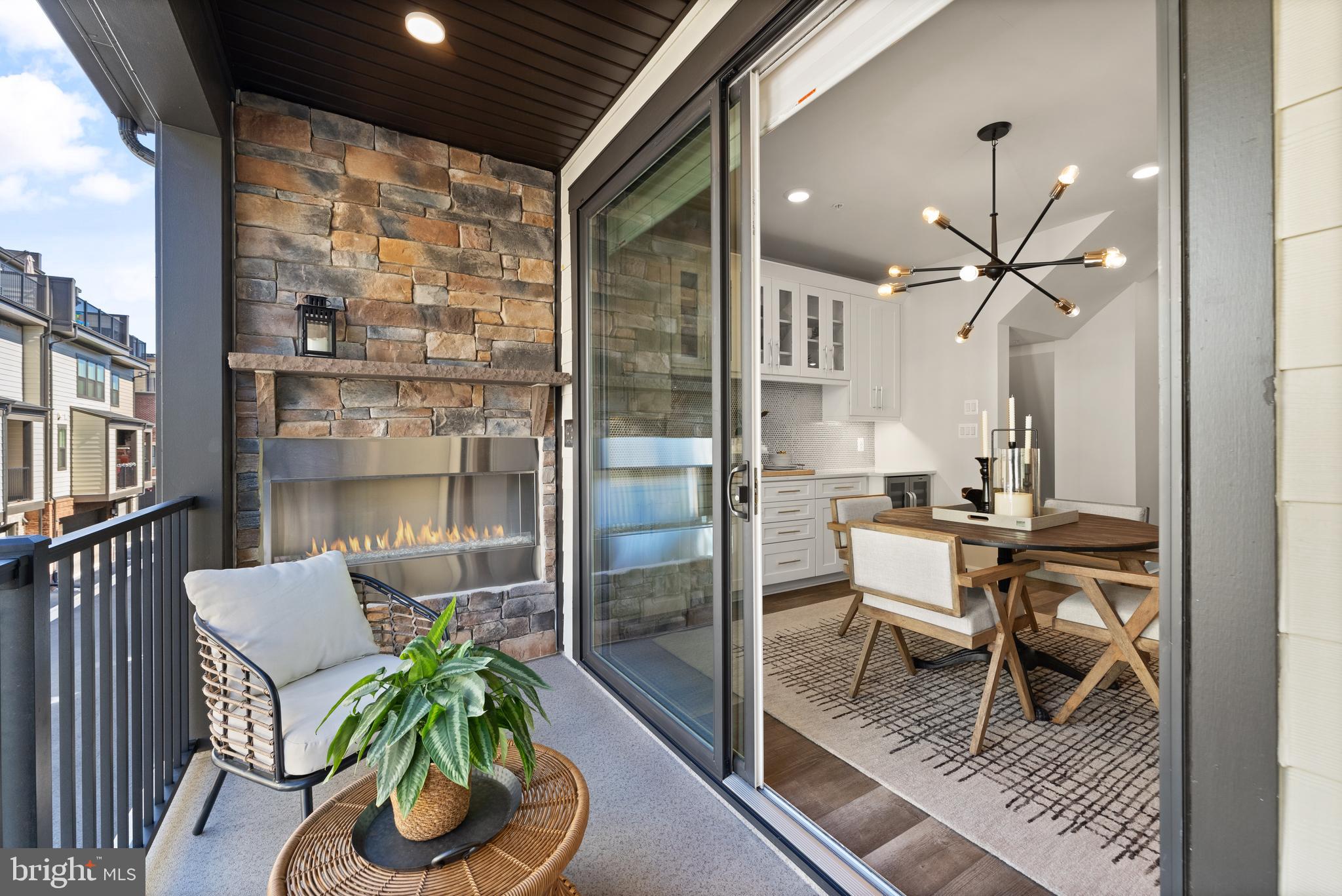 121 PLEASANT STREET NW 2