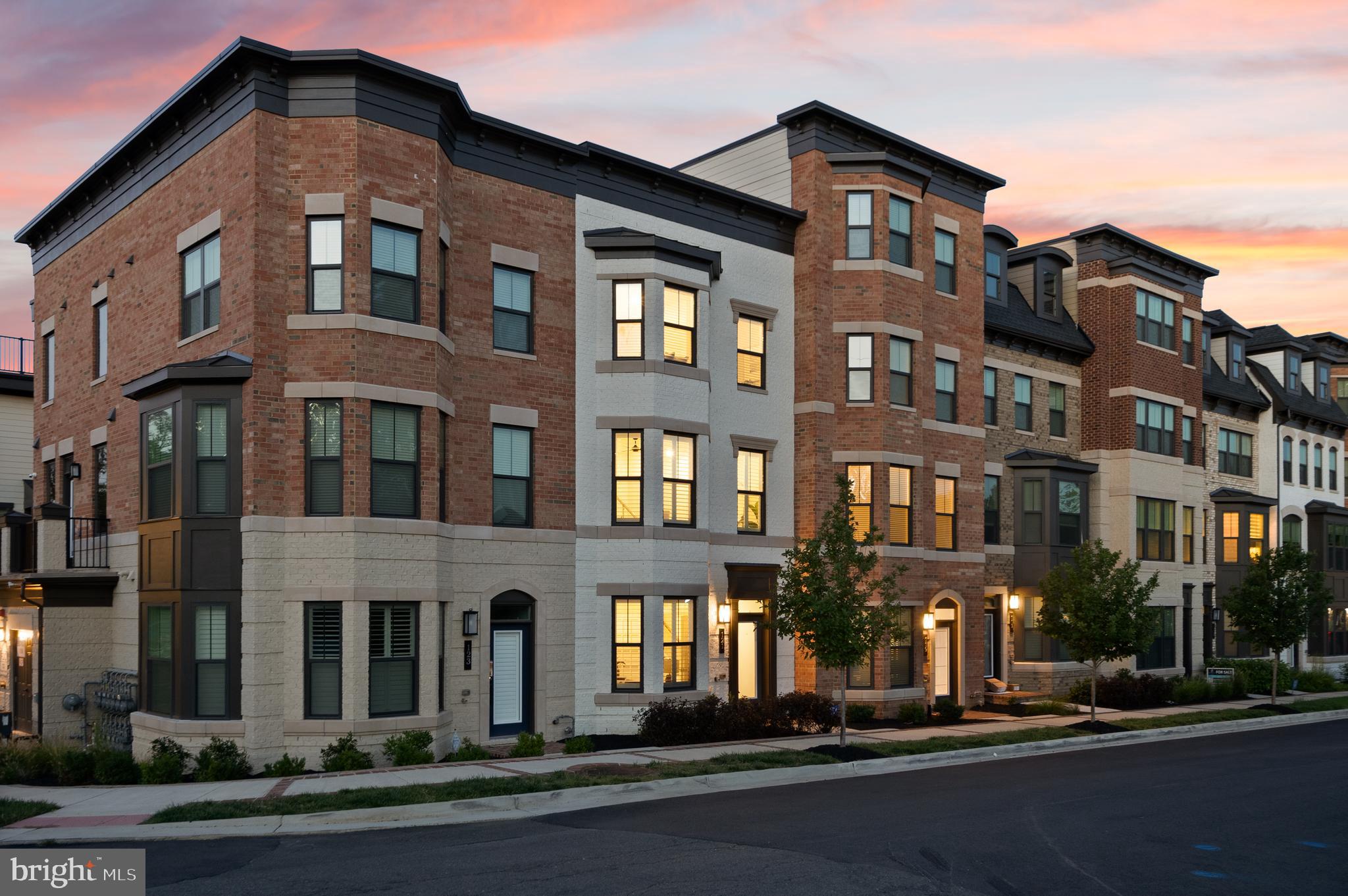 121 PLEASANT STREET NW 2