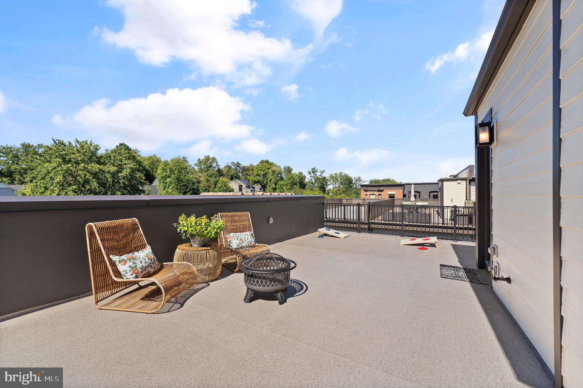 121 PLEASANT STREET NW 2