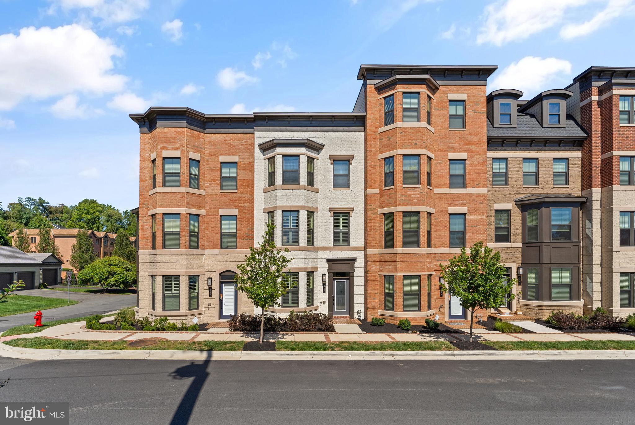 121 PLEASANT STREET NW 2