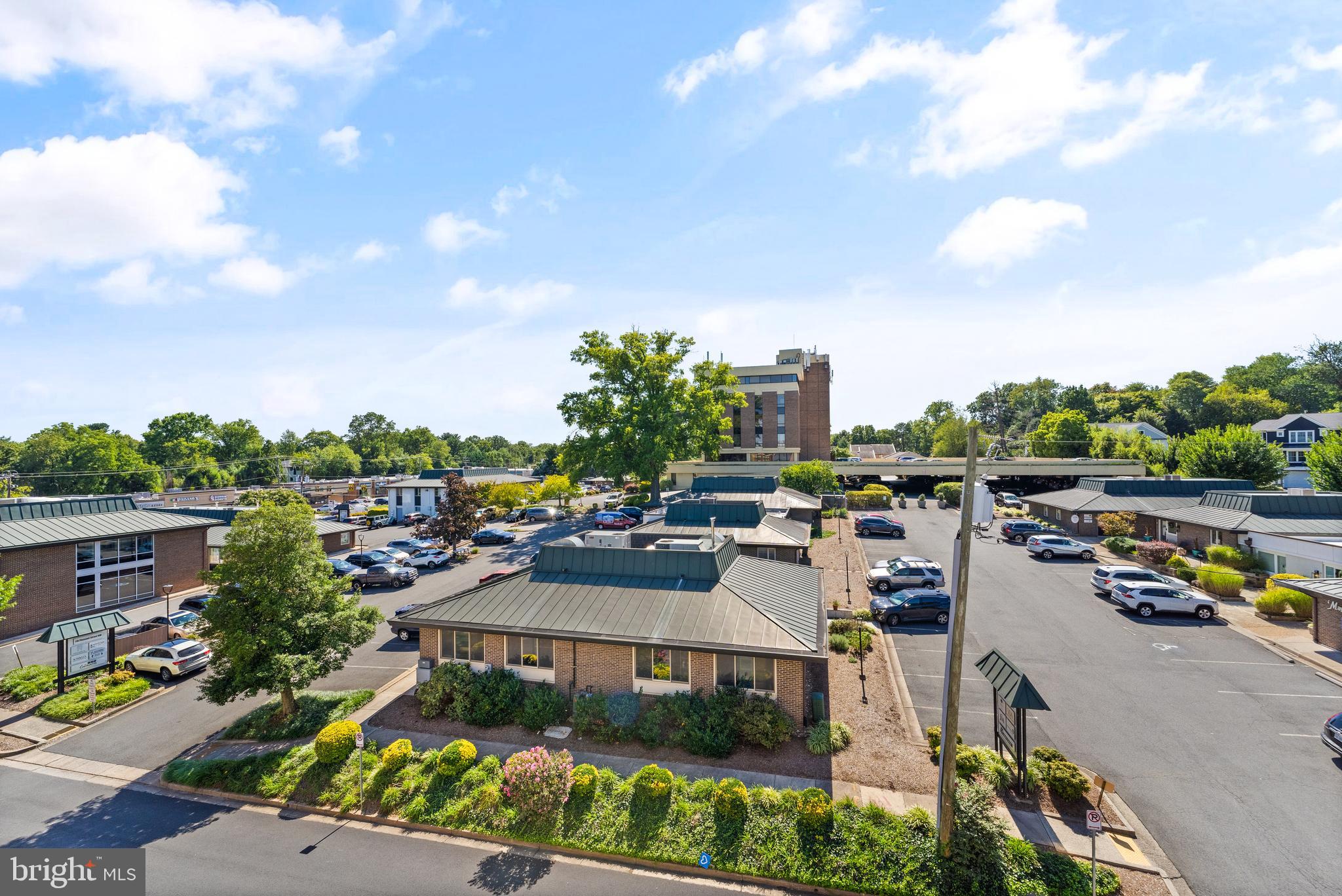 121 PLEASANT STREET NW 2