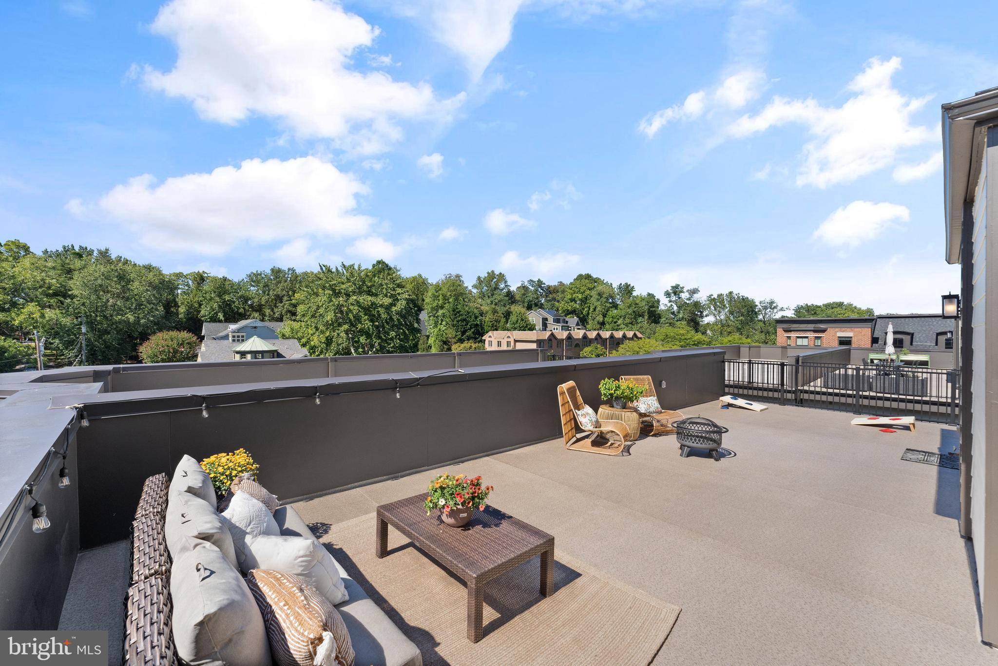 121 PLEASANT STREET NW 2