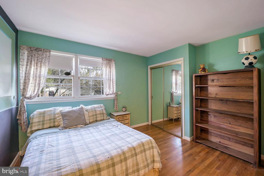 9103 DONNA DEAN DRIVE