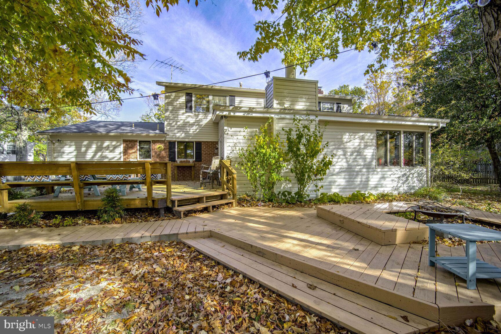 9103 DONNA DEAN DRIVE