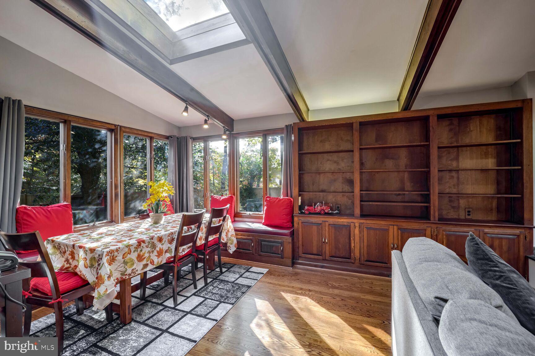 9103 DONNA DEAN DRIVE