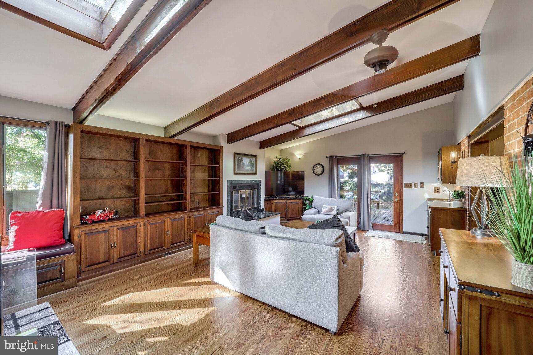 9103 DONNA DEAN DRIVE