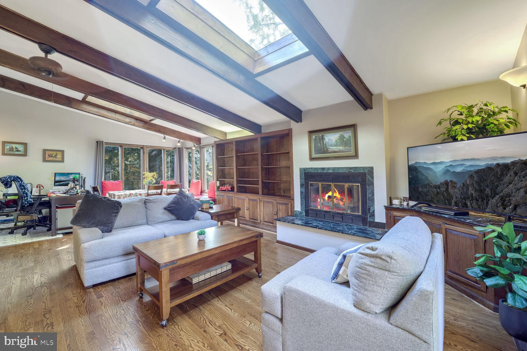 9103 DONNA DEAN DRIVE