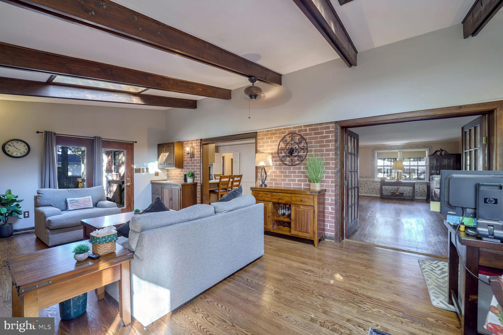 9103 DONNA DEAN DRIVE