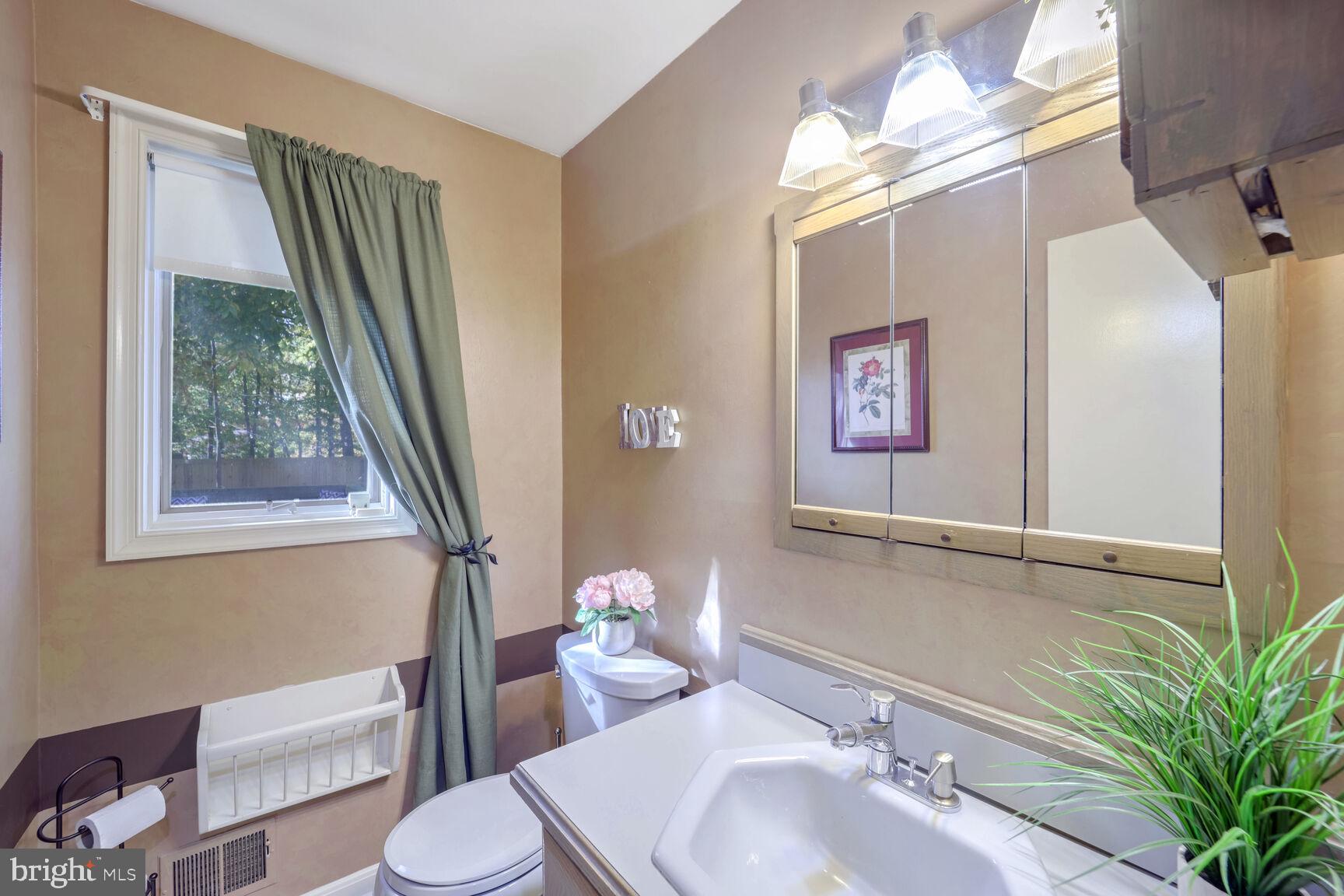 9103 DONNA DEAN DRIVE