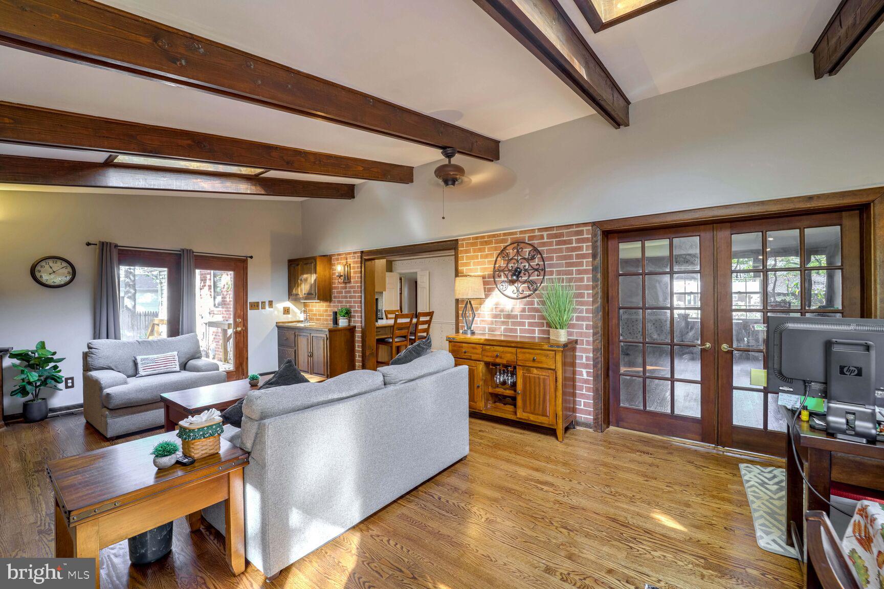 9103 DONNA DEAN DRIVE