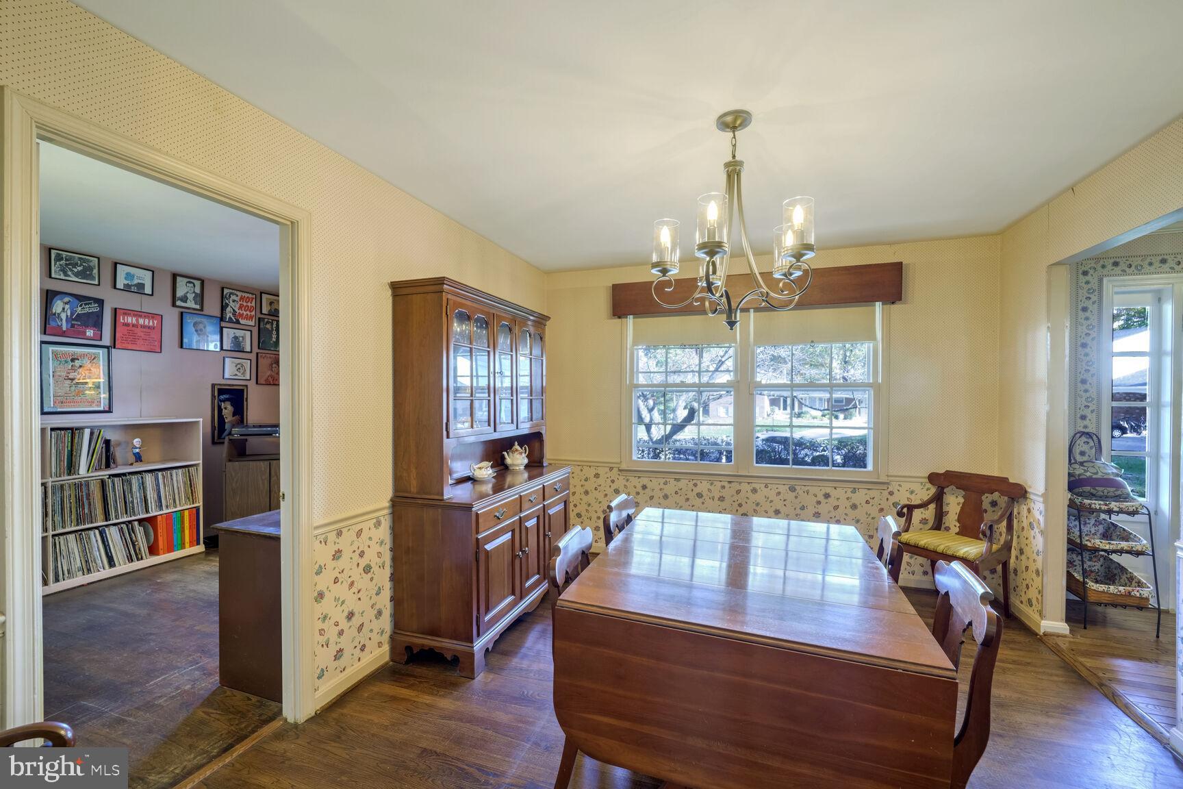 9103 DONNA DEAN DRIVE