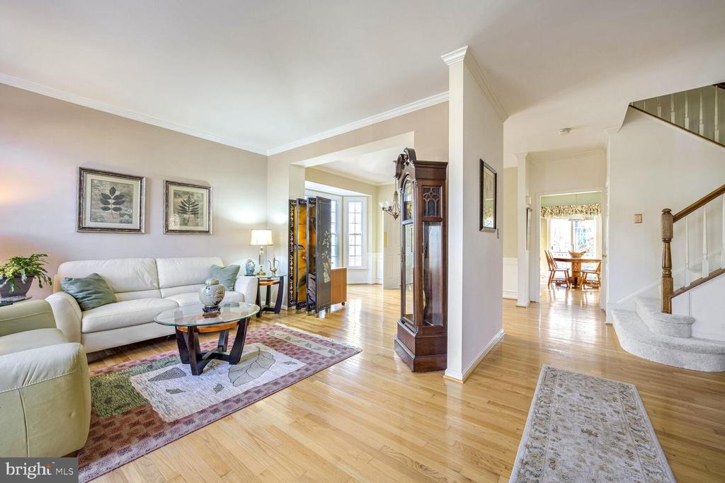 9023 COPPERLEAF LANE