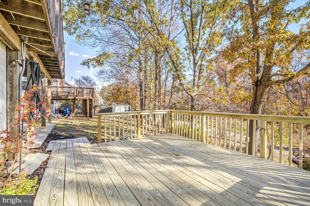 9023 COPPERLEAF LANE