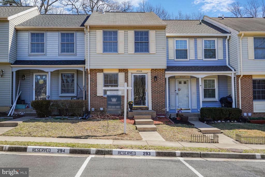 8506 GOLDEN RIDGE COURT