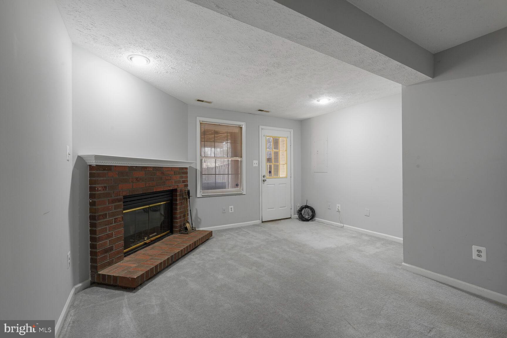 8506 GOLDEN RIDGE COURT