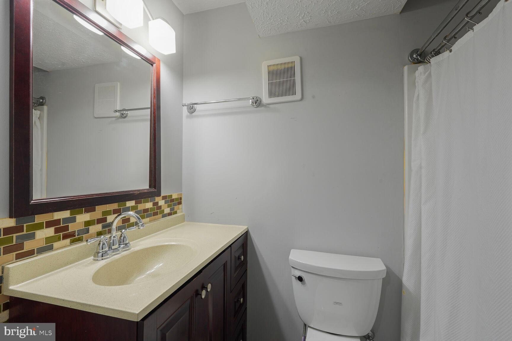 8506 GOLDEN RIDGE COURT