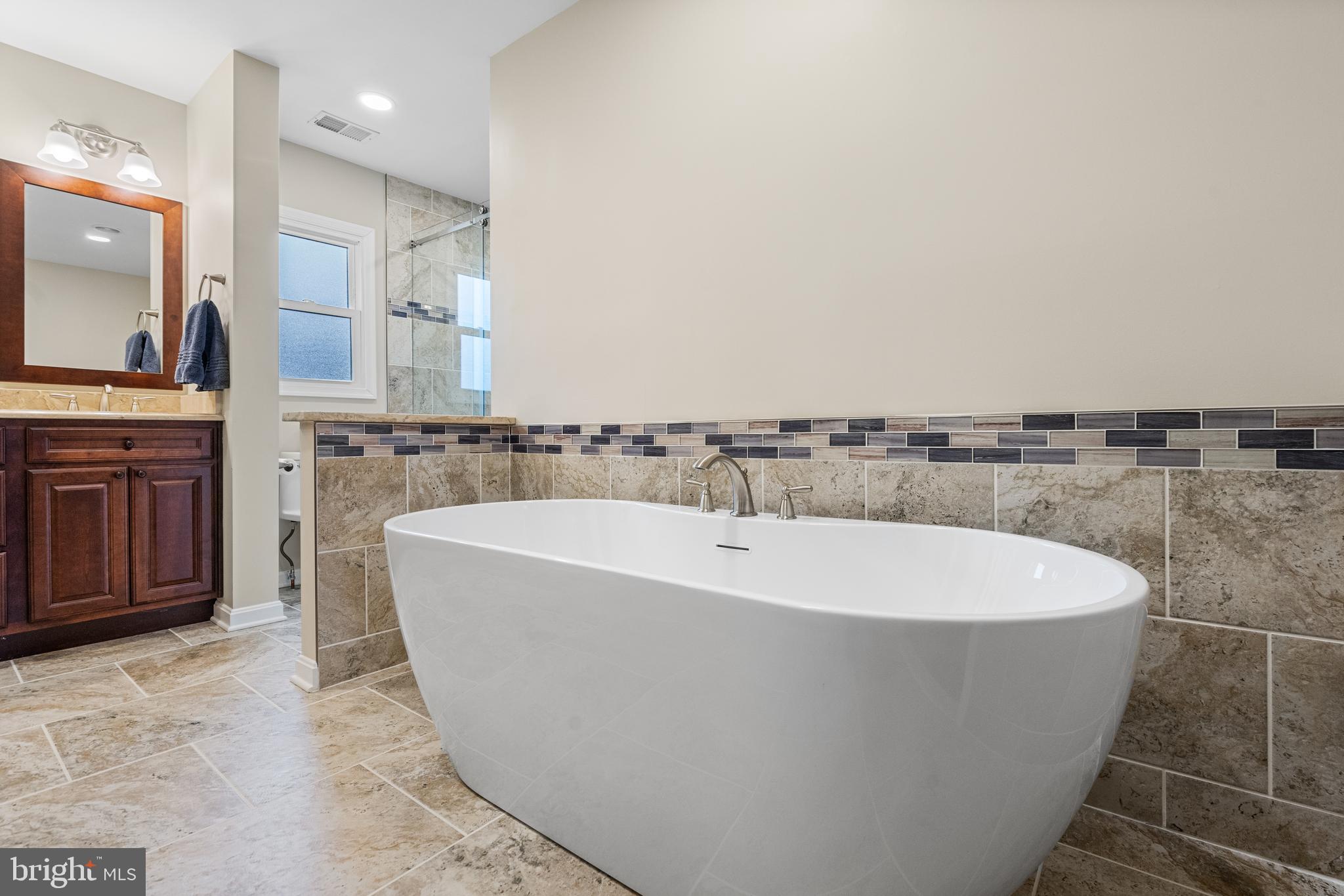 8125 LAKE PLEASANT DRIVE