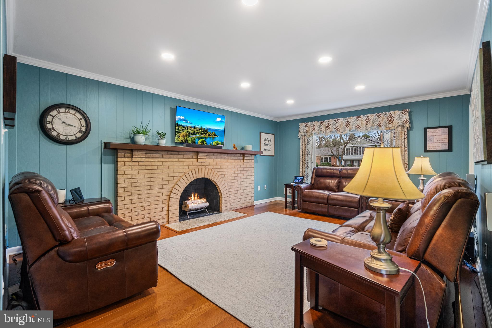 8125 LAKE PLEASANT DRIVE