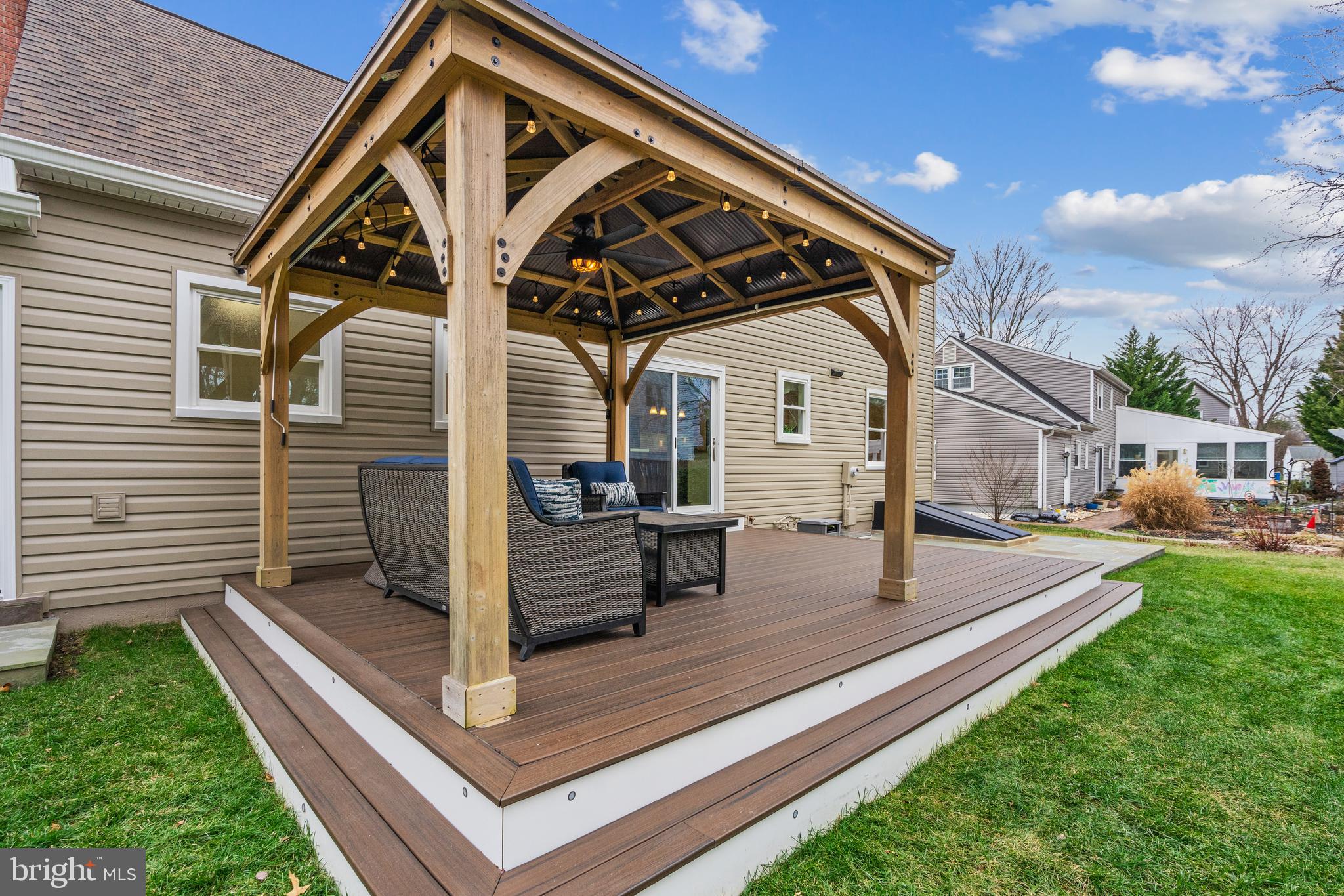 8125 LAKE PLEASANT DRIVE